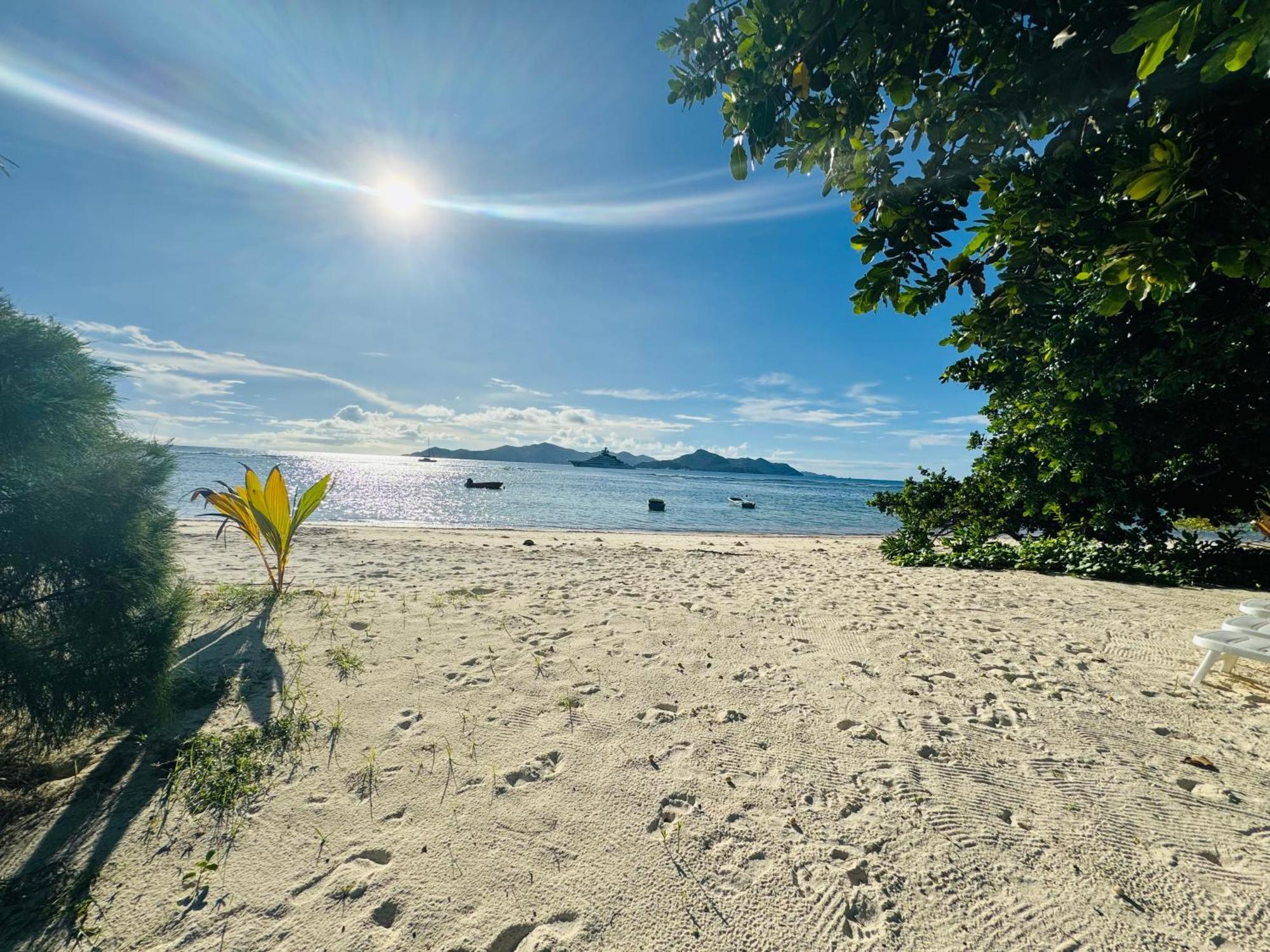 Digwa Beach Chalet La Digue Exterior photo